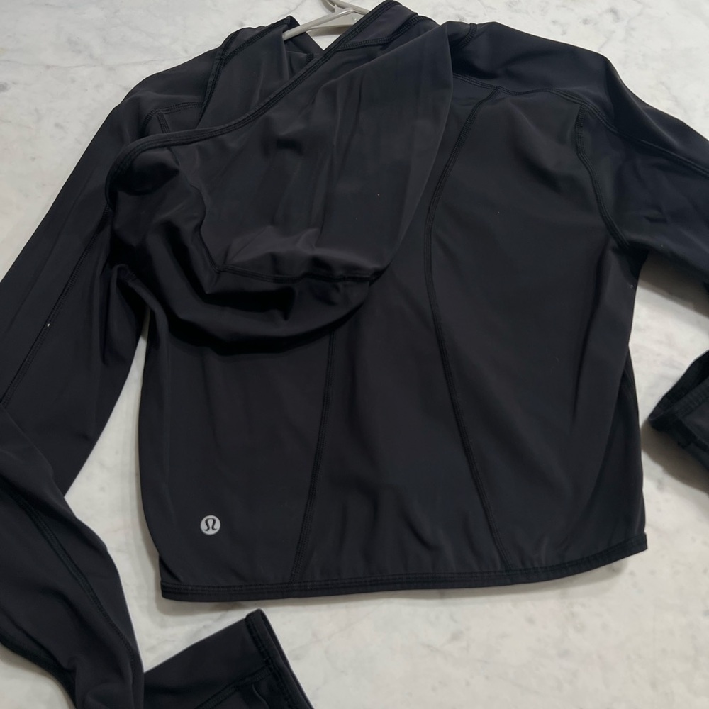 lululemon athletica Black top - Picture 4 of 5